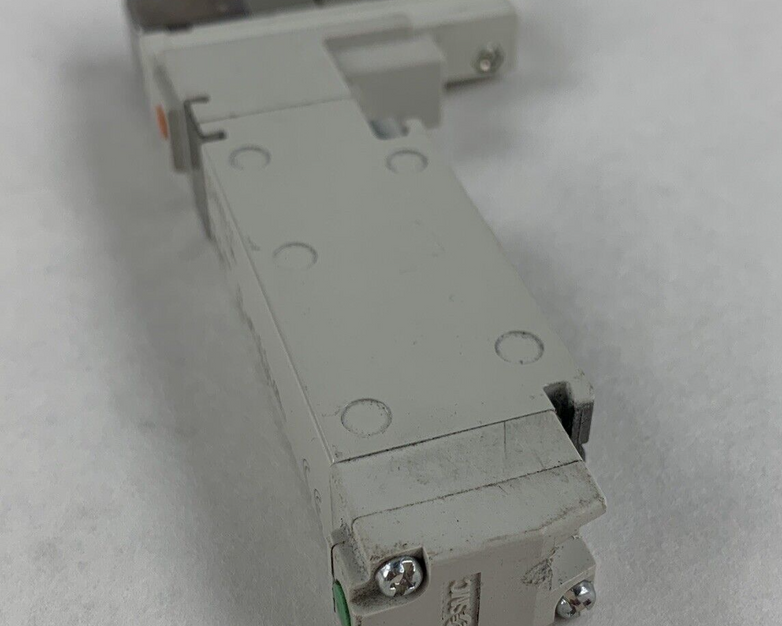 SMC VQC2400N-51 5-Port 3-Position Double Solenoid Valve 24VDC