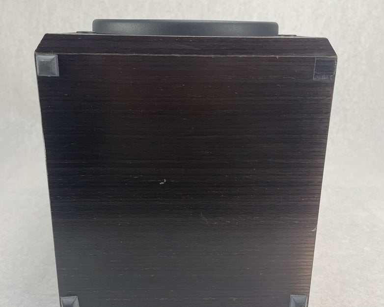 Single Polk Audio RTi28 Speaker w/ Wall Mount