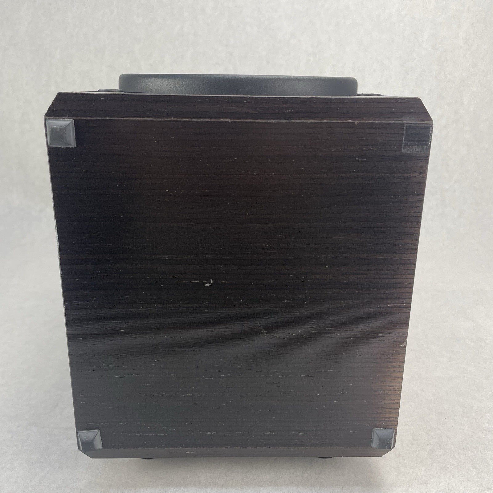 Single Polk Audio RTi28 Speaker w/ Wall Mount12