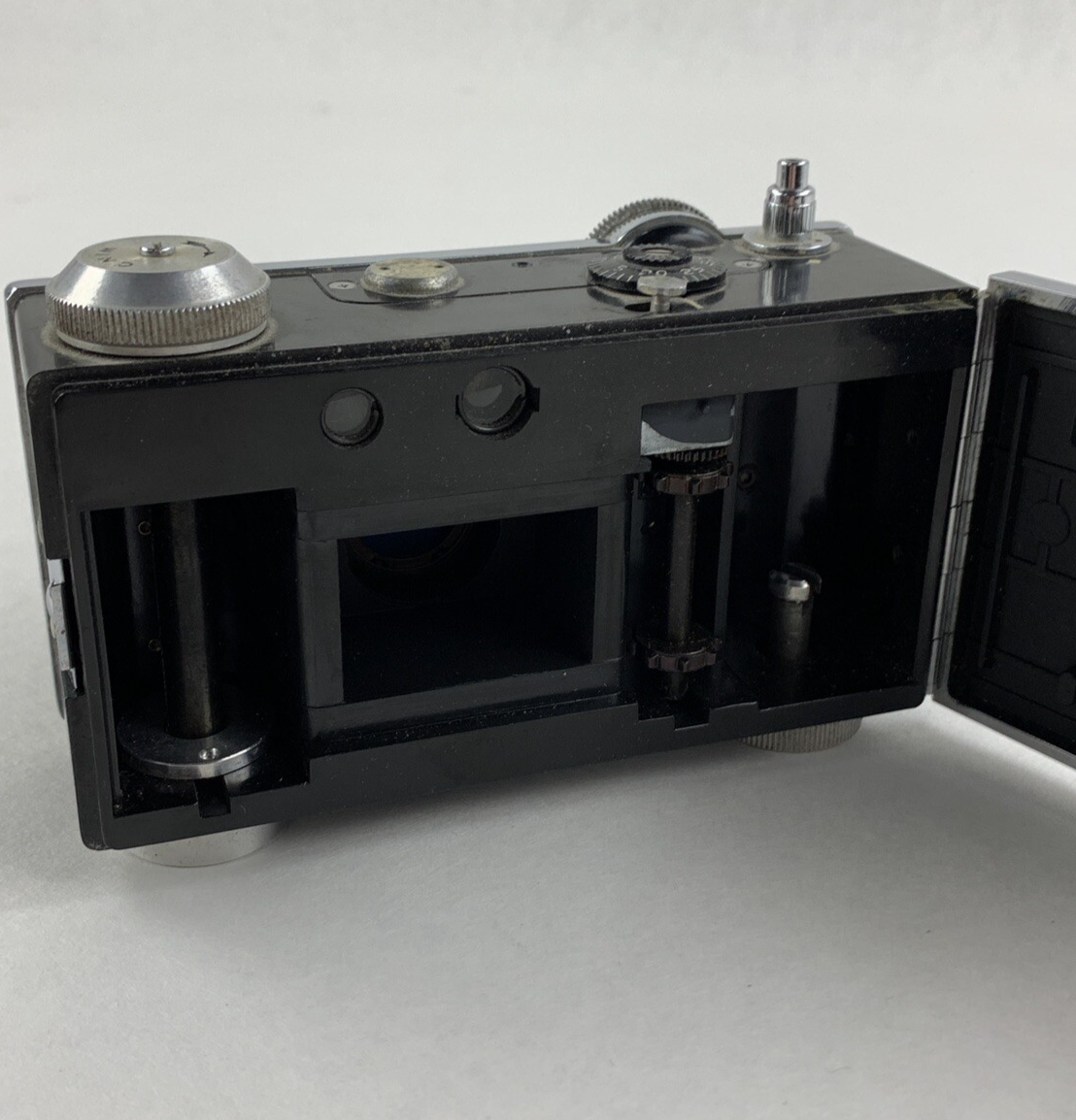 Argus Coated Cintar 50mm F3.5 Lens with Leather Case Vintage Untested No Film