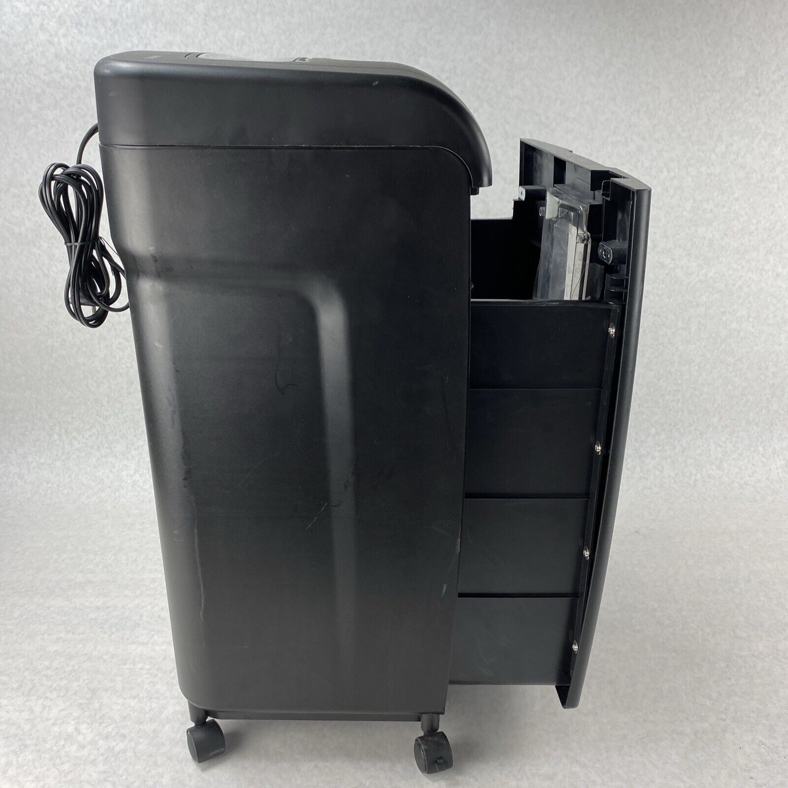 Swingline SX19-09 Super Cross-Cut Jam Free Shredder SWI1758493