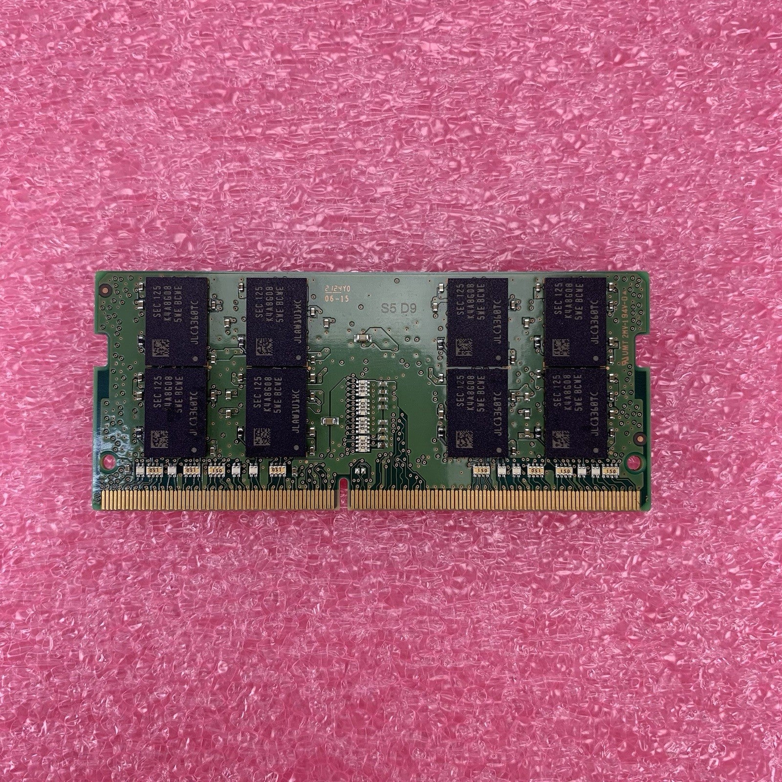 Samsung M471A2K43EB1-CWE PC4-3200AA-SE1-11 16GB 2Rx8 Desktop Memory RAM6