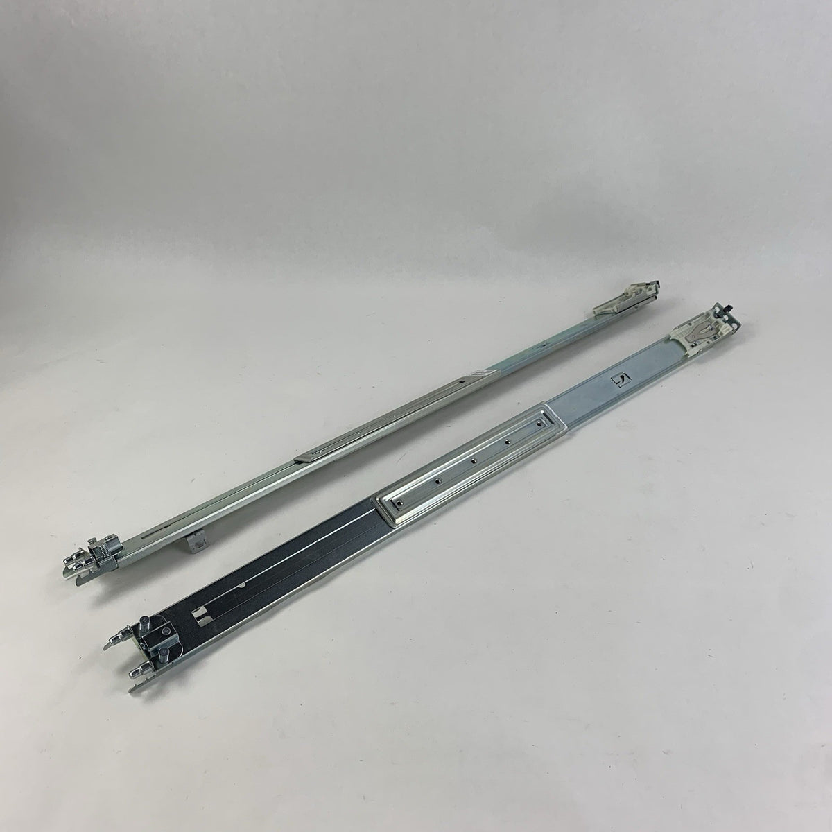 Dell 00D9374 00D9375 Left and Right Sliding Rails1