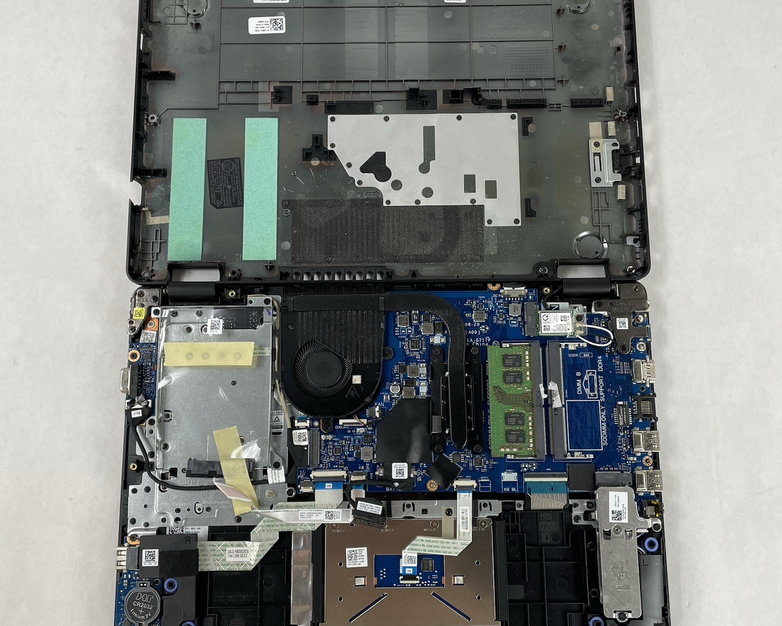 Dell Vostro 3490 14" i5-10210U 1.60 GHz 8 GB RAM No SSD No OS - Bad Edge