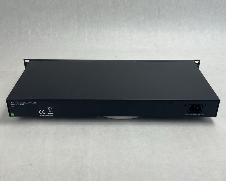 Lantronix SM24TAT2SA-VT 24-Port Managed Gigabit Ethernet PoE+ Tested & Reset