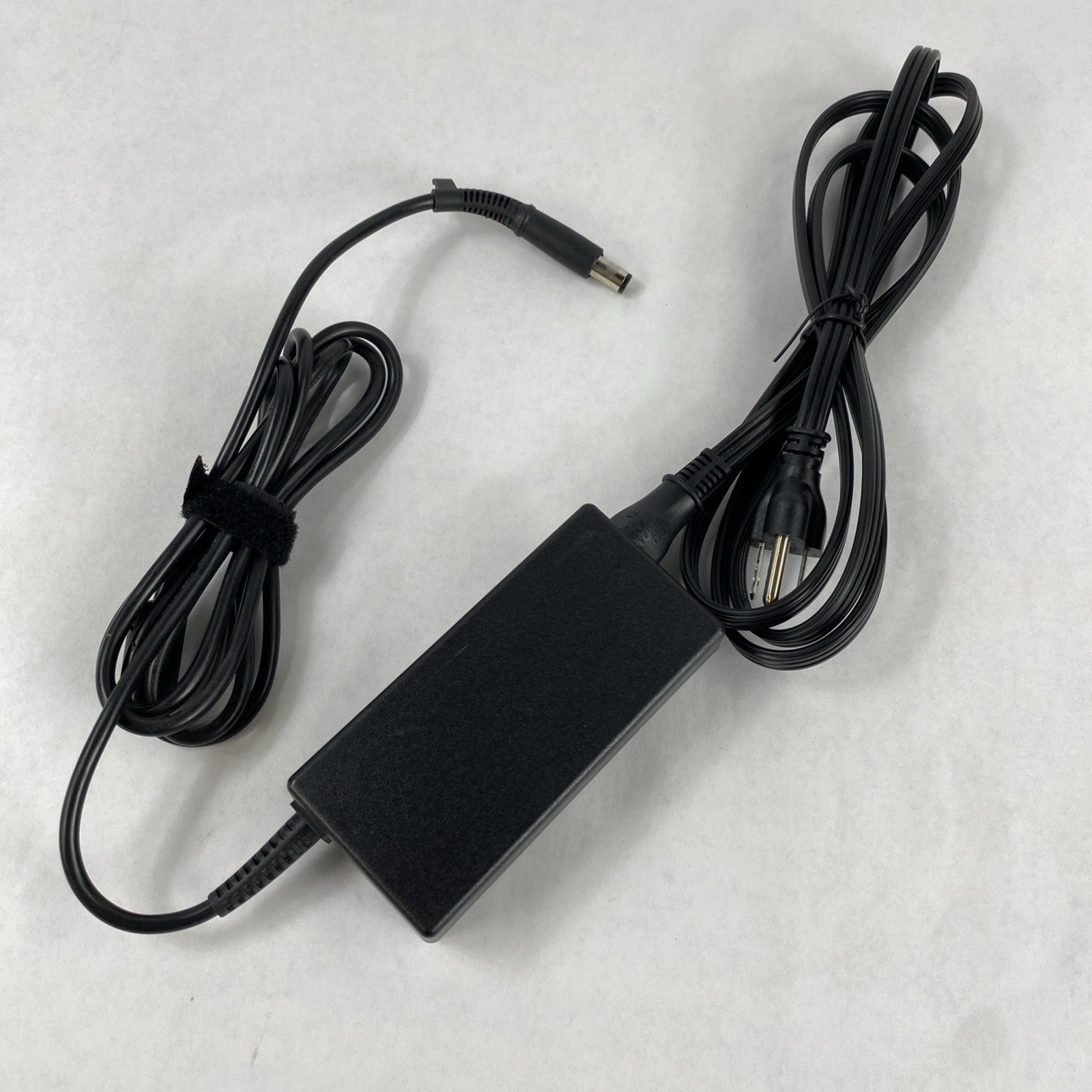 HP TPC-CA58 65W 19.5V 3.33A 7.4mm Barrel Charger AC Adapter (Lot of 7)4