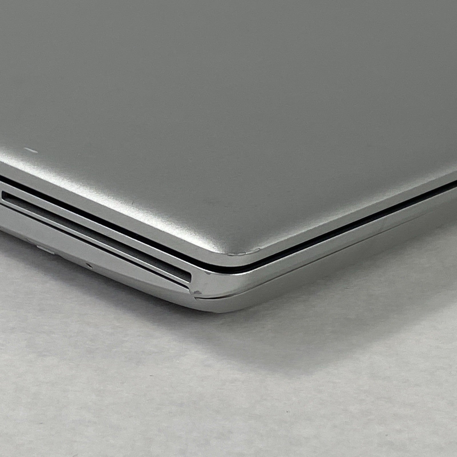 HP ProBook 650 G5 Intel Core i5-8365U 1.60GHz 8GB RAM 15.6" No HDD No OS