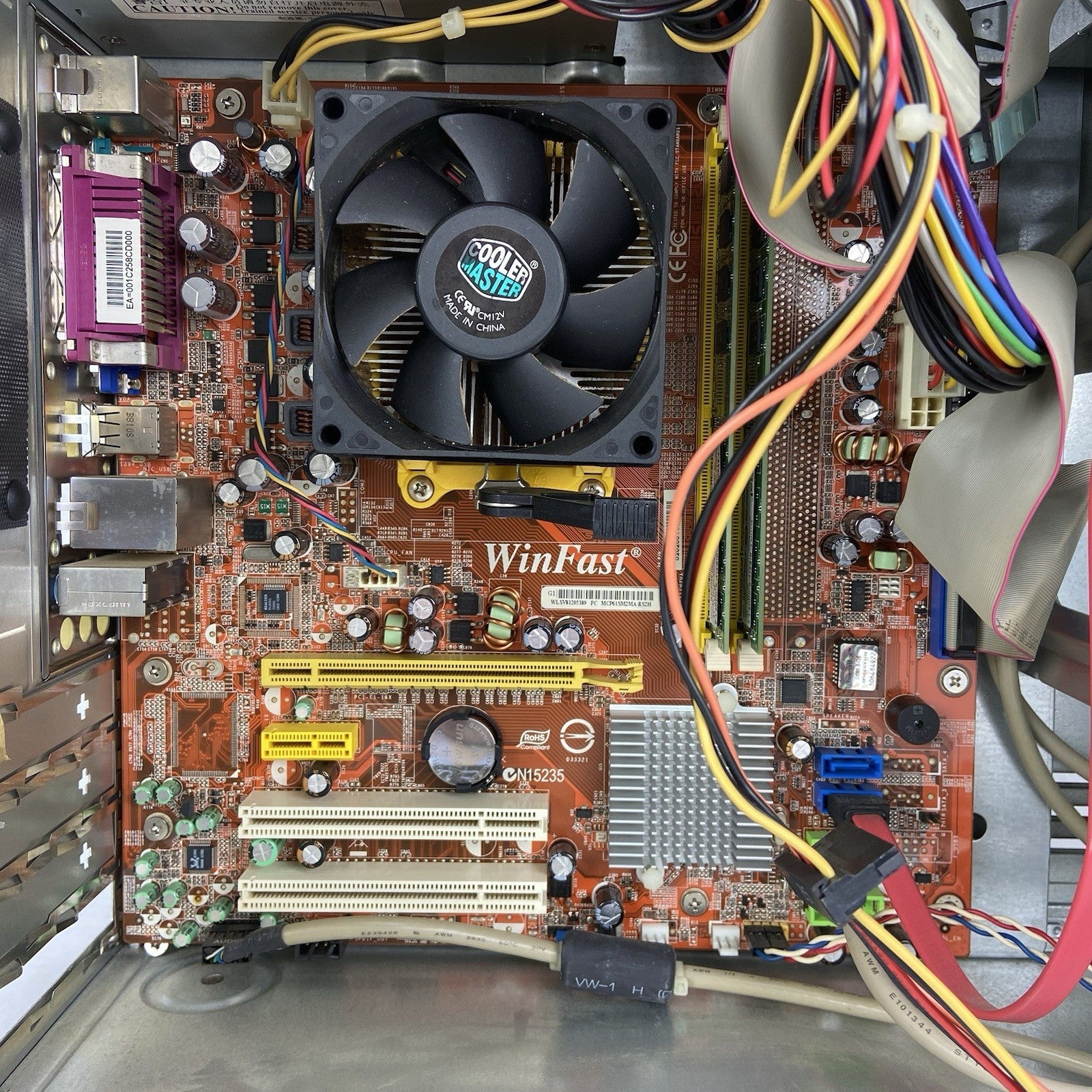 eMachines T3646 MT AMD Sempron LE-1250 2.21GHz 2GB RAM No HDD No OS11