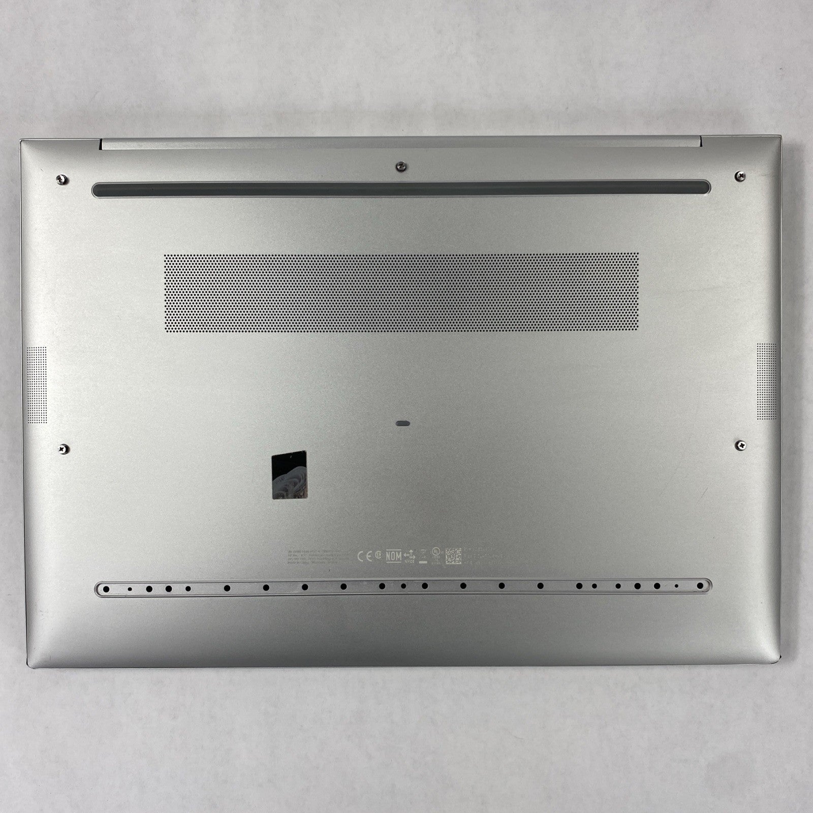 HP EliteBook 860 G9 16" Core i5-1245U 3.96 GHz 32 GB RAM No SSD No OS