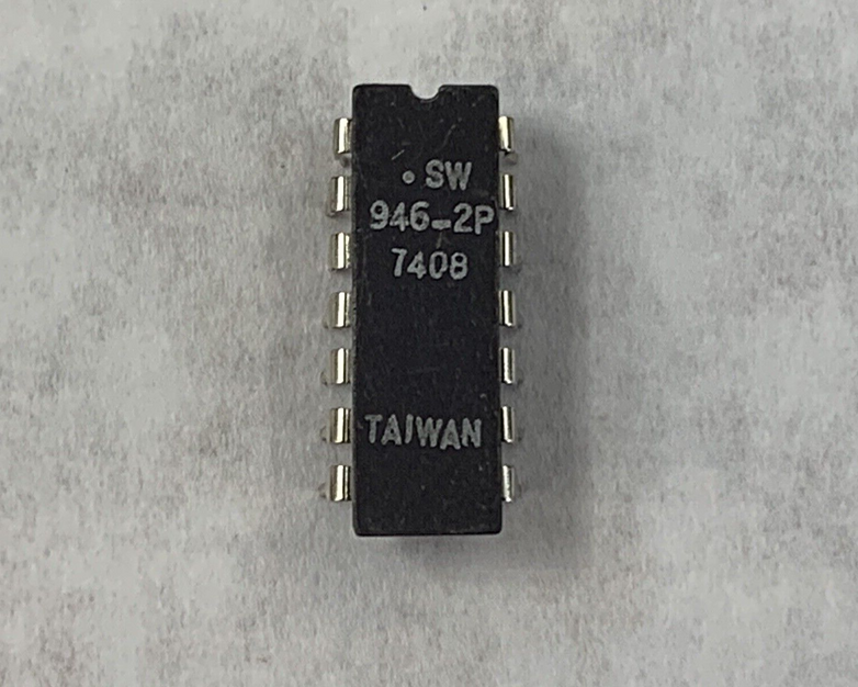 SW 946-2P STEWART WARNER IC Lot of 10 14-PIN