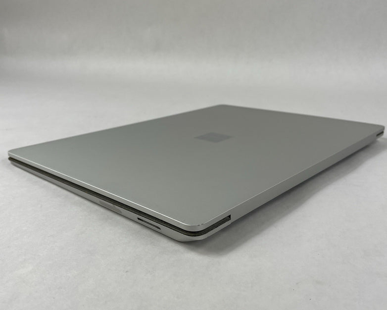 Microsoft Surface Laptop 13.3" i5-7200U 2.50 GHz 8 GB RAM 256 GB SSD Windows 11