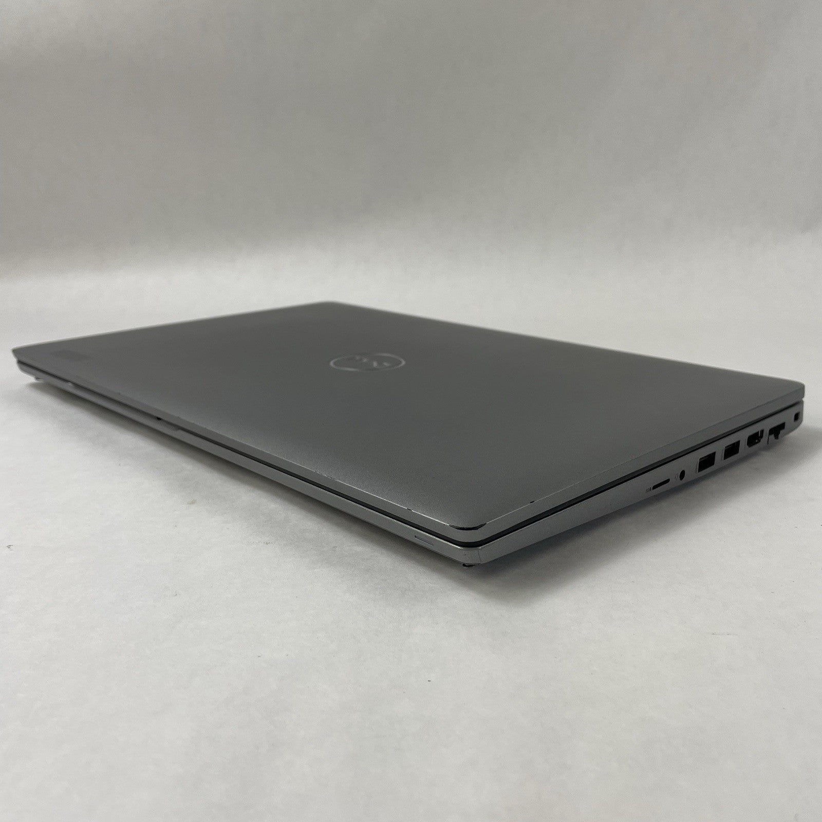 Dell Latitude 5520 15.6" i5-1135G7 2.40 GHz 8 GB RAM No SSD/OS/AC/Battery - READ9