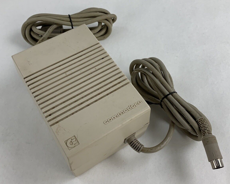 Commodore 64 64C Computer System Boots w/PSU, NKP Deluxe Keypad, and Manuals