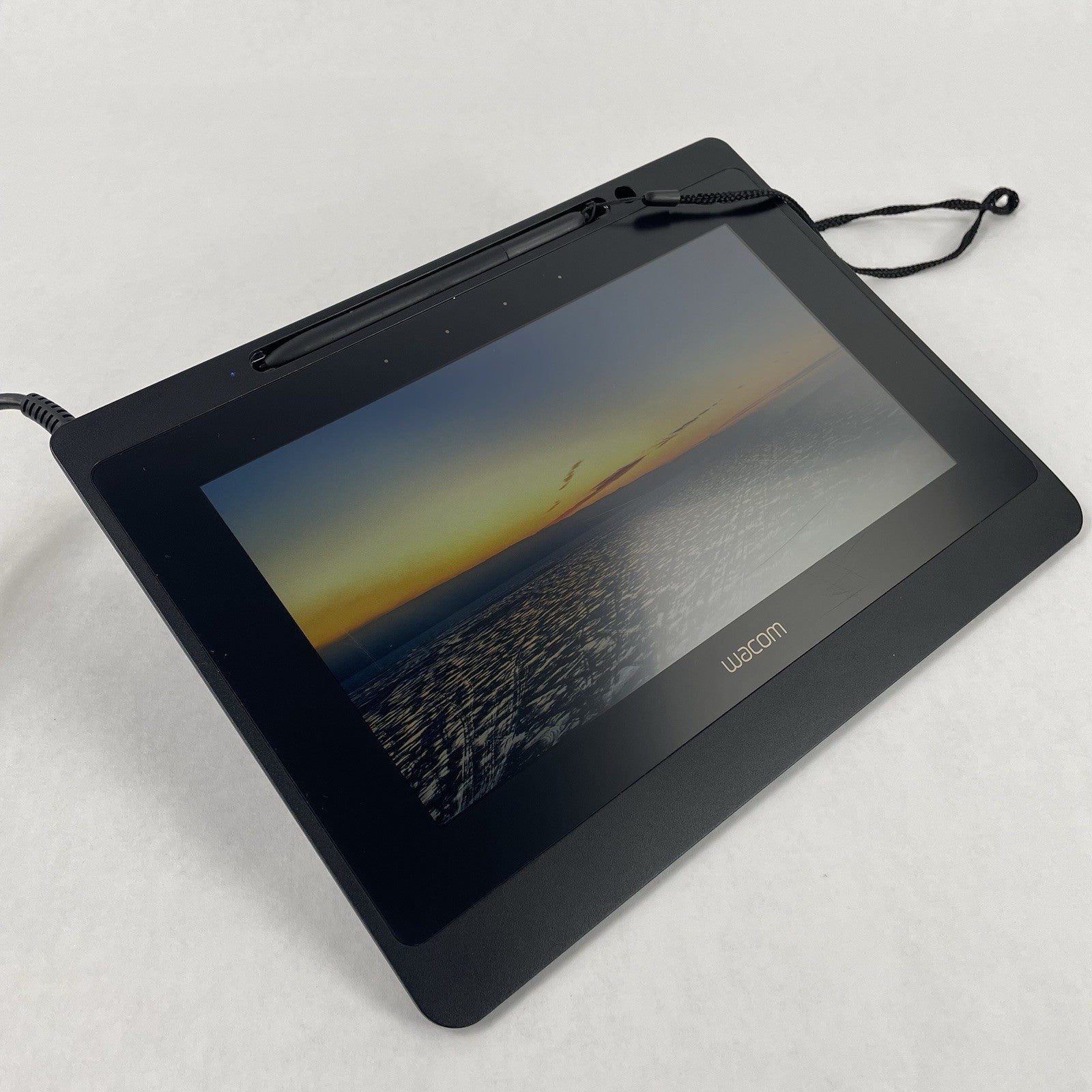 Wacom DTU-1141B 10.1" FHD Drawing Tablet - Scratched/No Power Cord & Cord Cover0