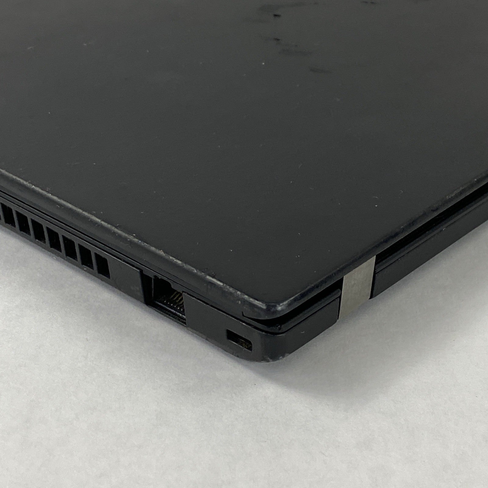 Lenovo ThinkPad T14 Gen 1 Core i5-10210U 1.60 GHz 8 GB RAM 14.0" No SSD No OS