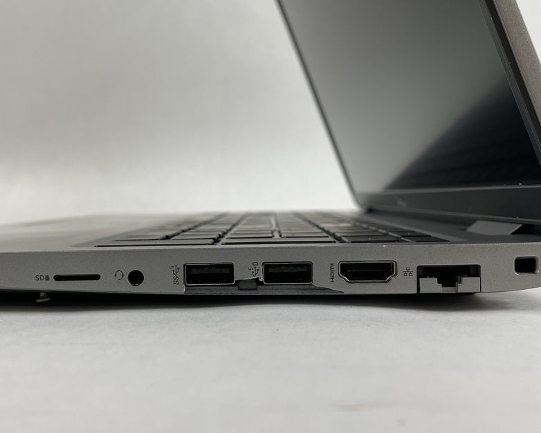 Dell Latitude 5530 15.6" i5-1245U 3.96 GHz 16 GB RAM No SSD/OS/AC - Bad Edge