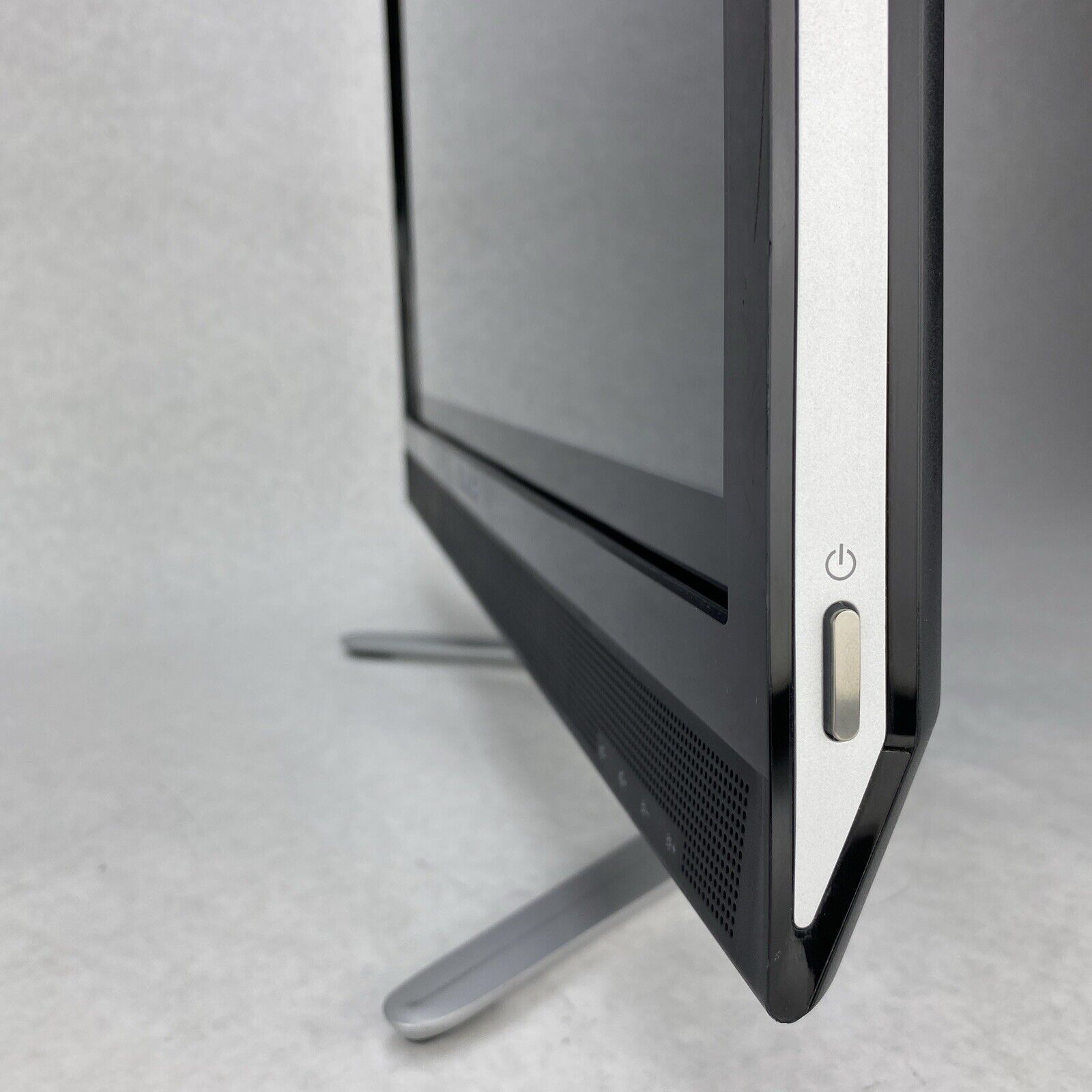 Lenovo C460 AIO-FOAD 21.5" Intel Pentium G3220T 2.60GHz 4GB No HDD No OS No AC