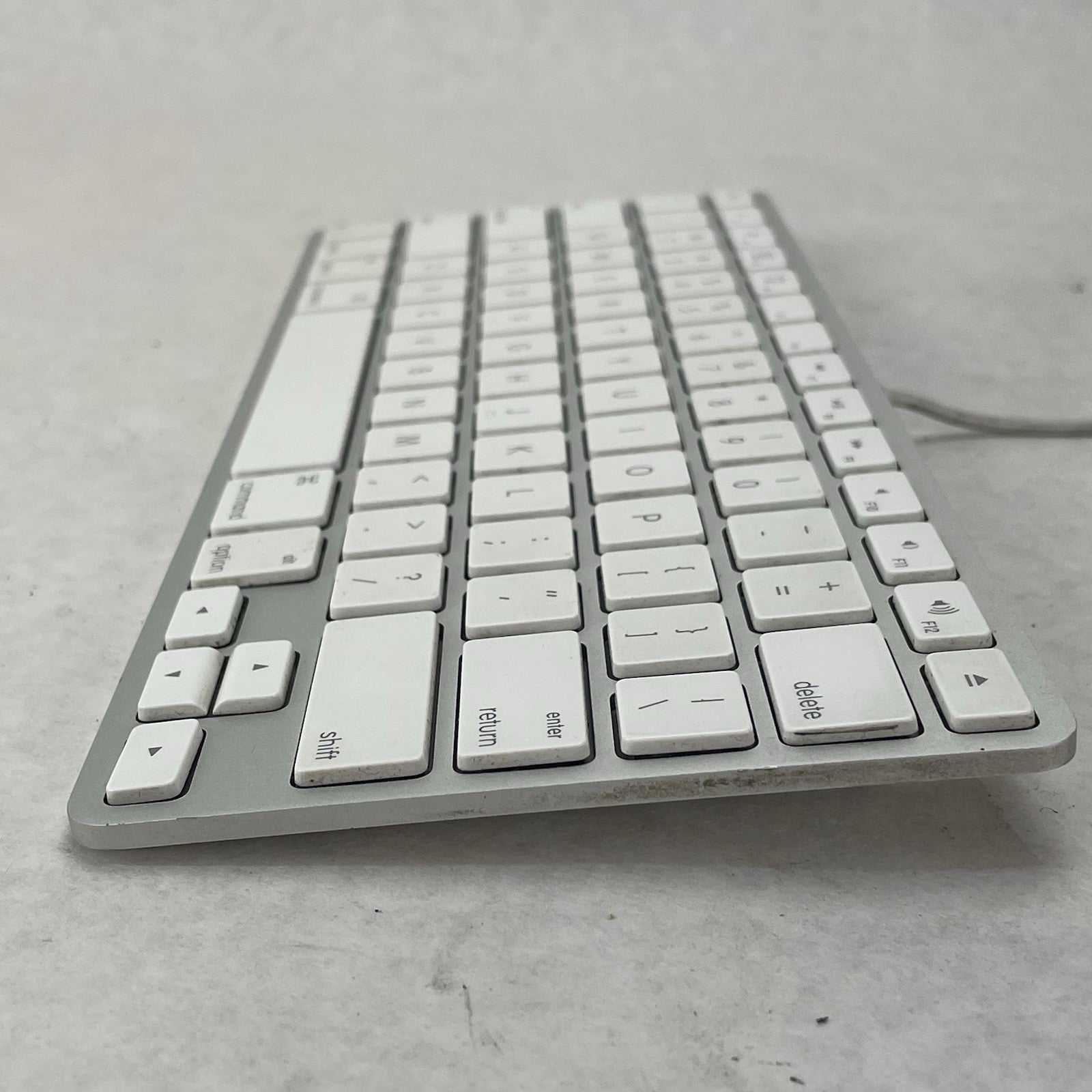 Apple A1242 Wired Keyboard English6