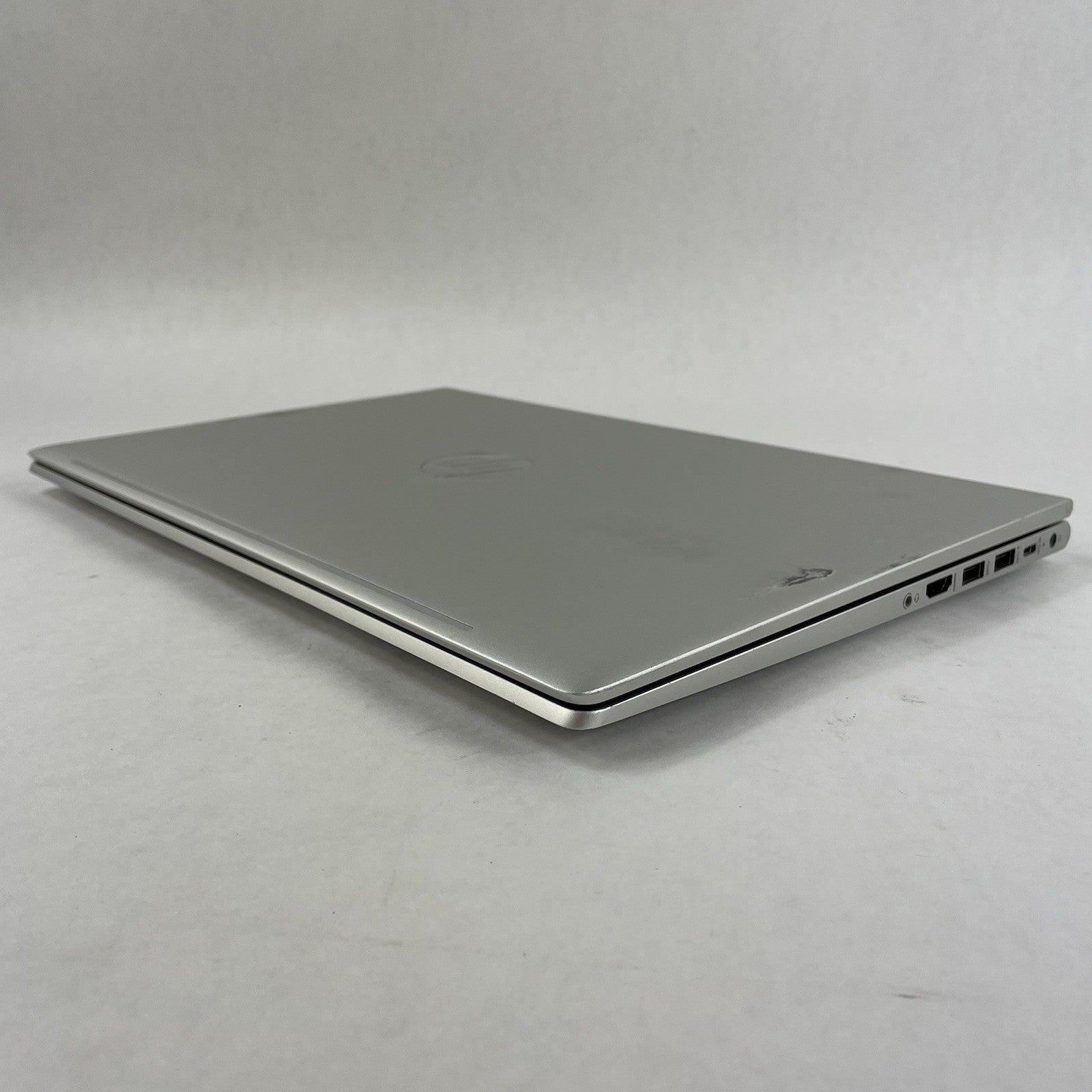HP ProBook 450 G8 15.6" i5-1135G7 2.40 GHz 8 GB RAM No SSD/OS/AC - Worn10