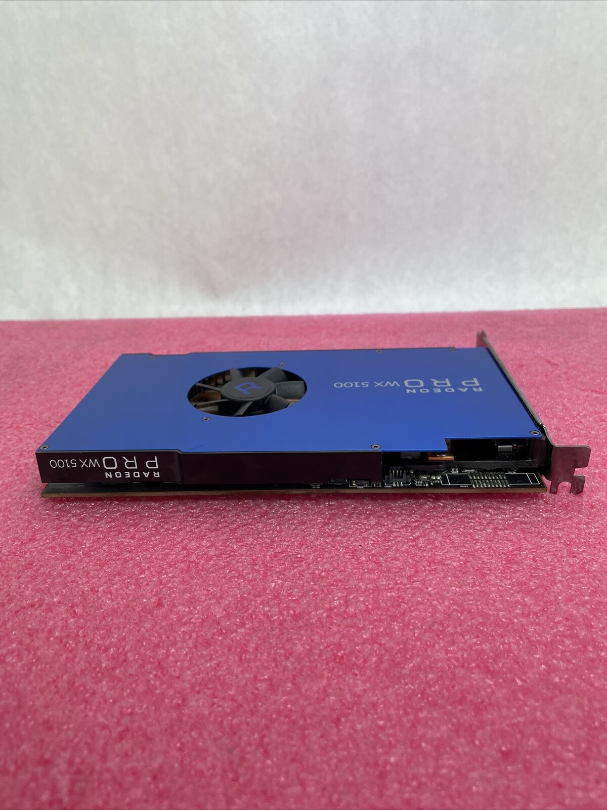 AMD ATI Radeon PRO WX 5100 8GB GDDR5 PCIe 4x DP Graphics Card 109-C95487-00_02