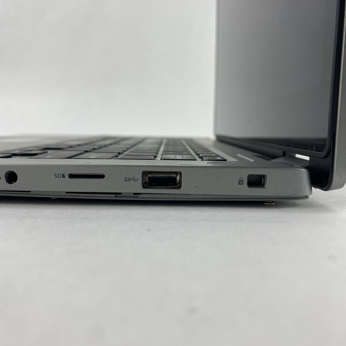 Dell Latitude 3310 13.3" i3-8145U 2.10GHz 8GB RAM No SSD/OS/AC10