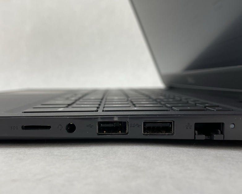 Dell Latitude 3510 15.6" i7-10210U 1.60 GHz 8 GB RAM No SSD/OS/AC - Bad USB