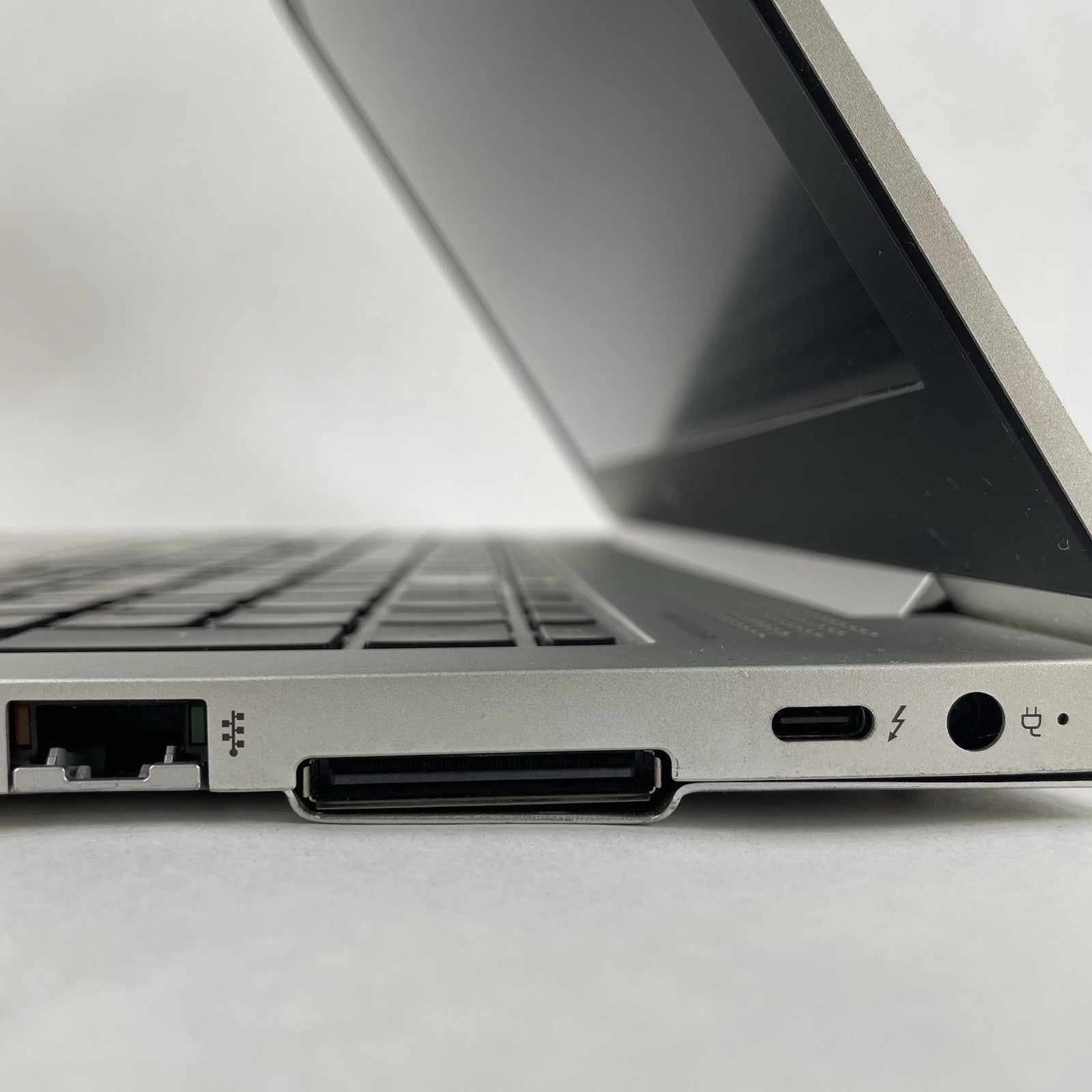 HP EliteBook 850 G6 15.6" i5-8365U 1.60 GHz 8GB RAM No SSD/OS/AC - Scratched Key8