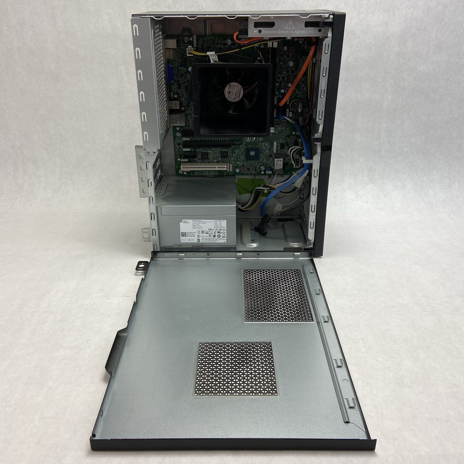 Dell Vostro 3670 MT Intel Core i5-8400 2.8GHz 8GB RAM No HDD No OS8