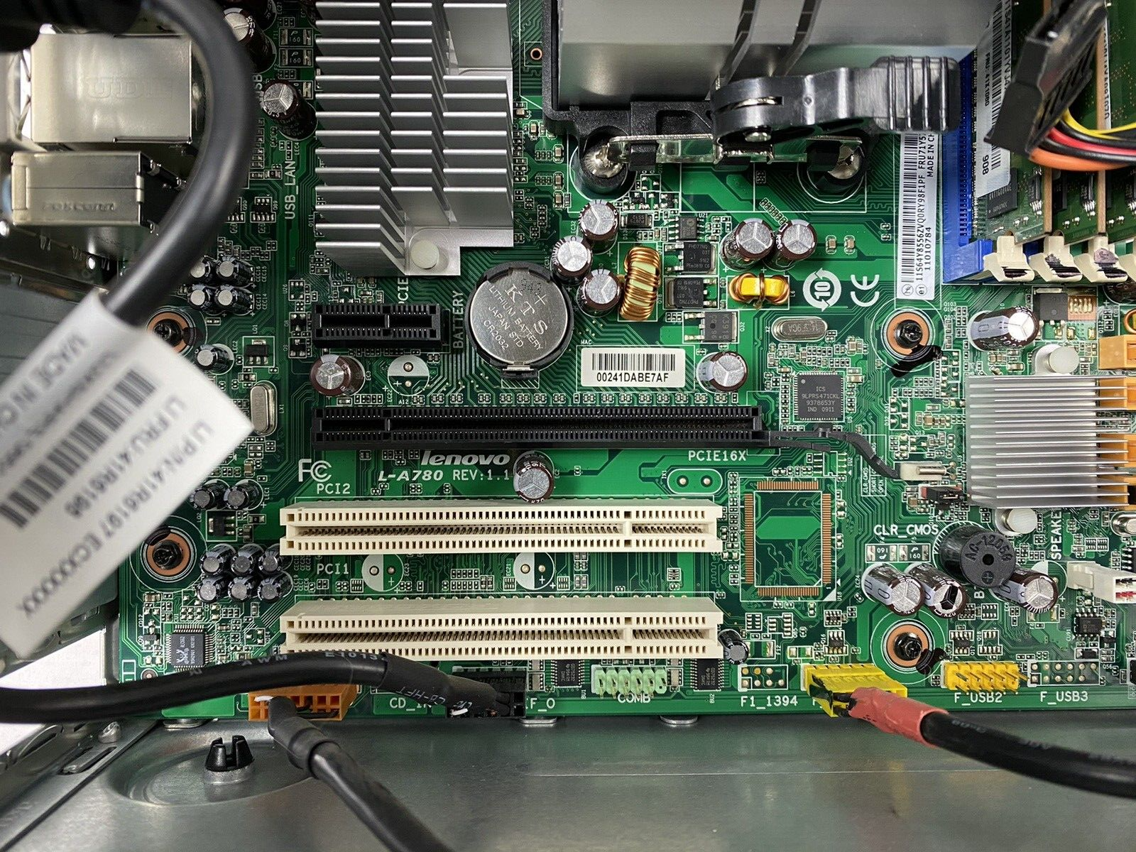 Lenovo ThinkCentre AG2 MT AMD Phenom 860B 2.30GHz 3GB RAM No HDD No OS