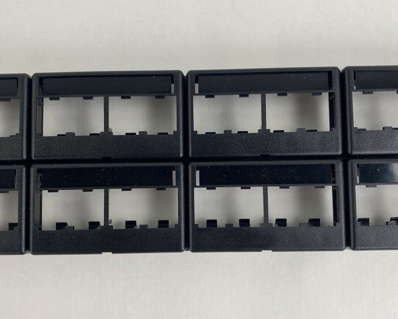 Panduit CPPL48WBLY Patch Panel Mini-Com Rack Mt 48 Port