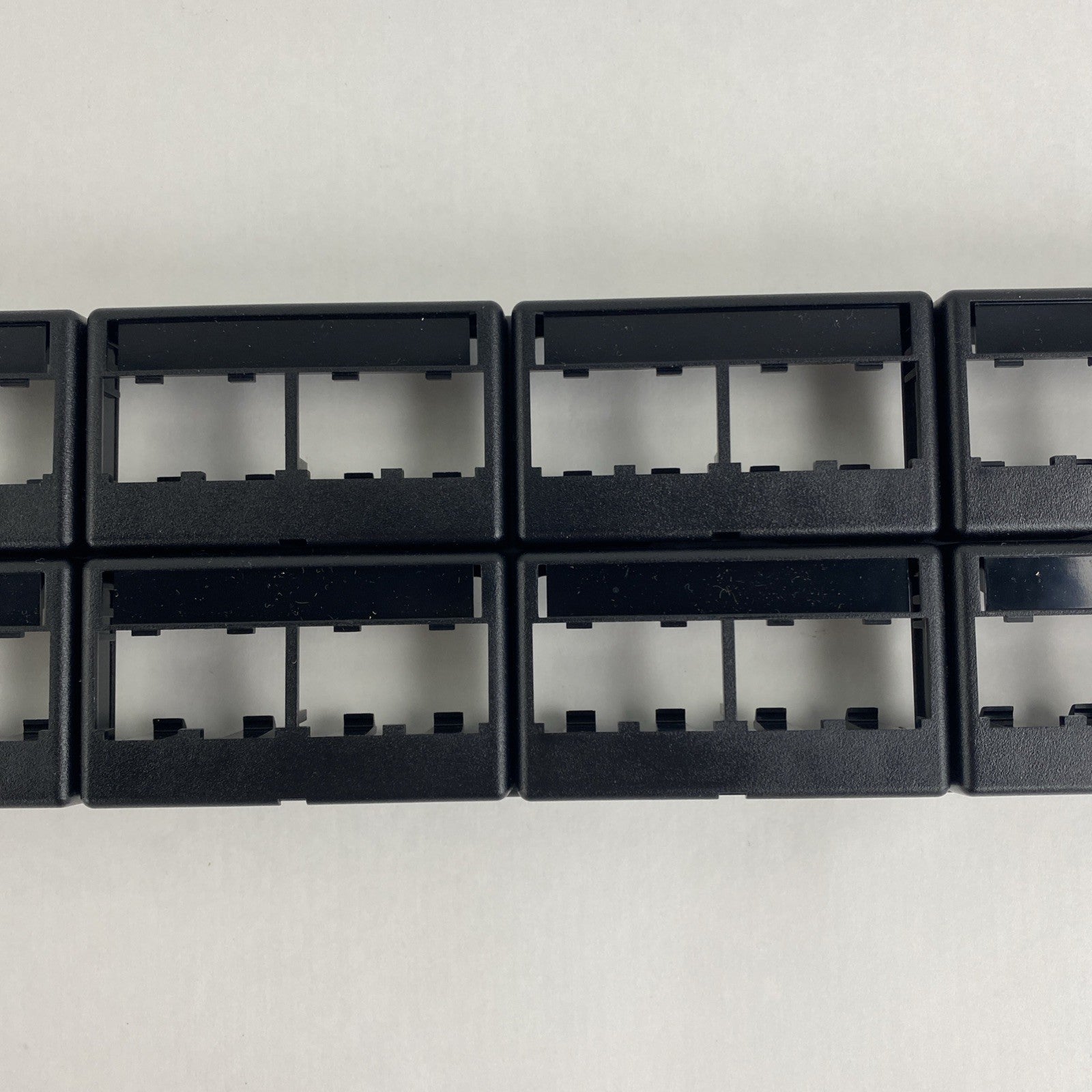 Panduit CPPL48WBLY Patch Panel Mini-Com Rack Mt 48 Port5