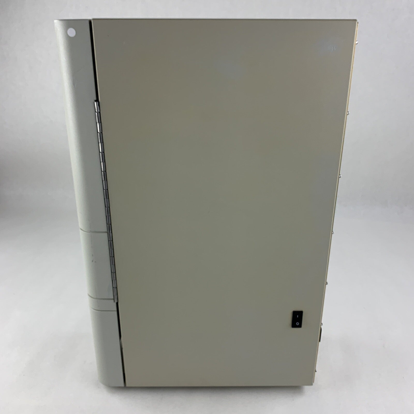 Waters  186001791 SMC HPLC Column Heater Compartment Untested