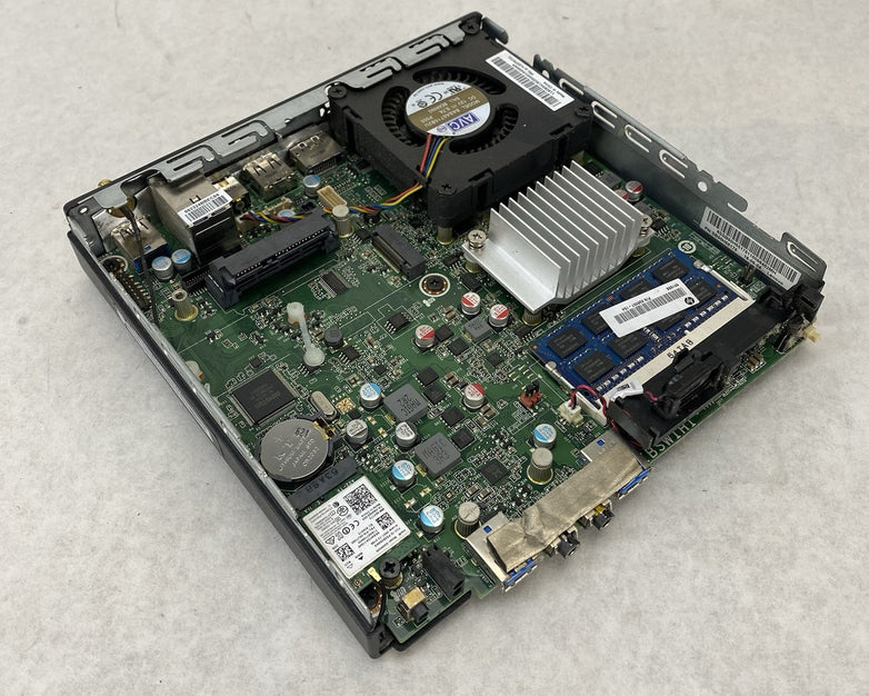 Lenovo ThinkCentre M600 Micro Pentium N3700 1.6GHz 1x8GB RAM No HDD/OS/AC