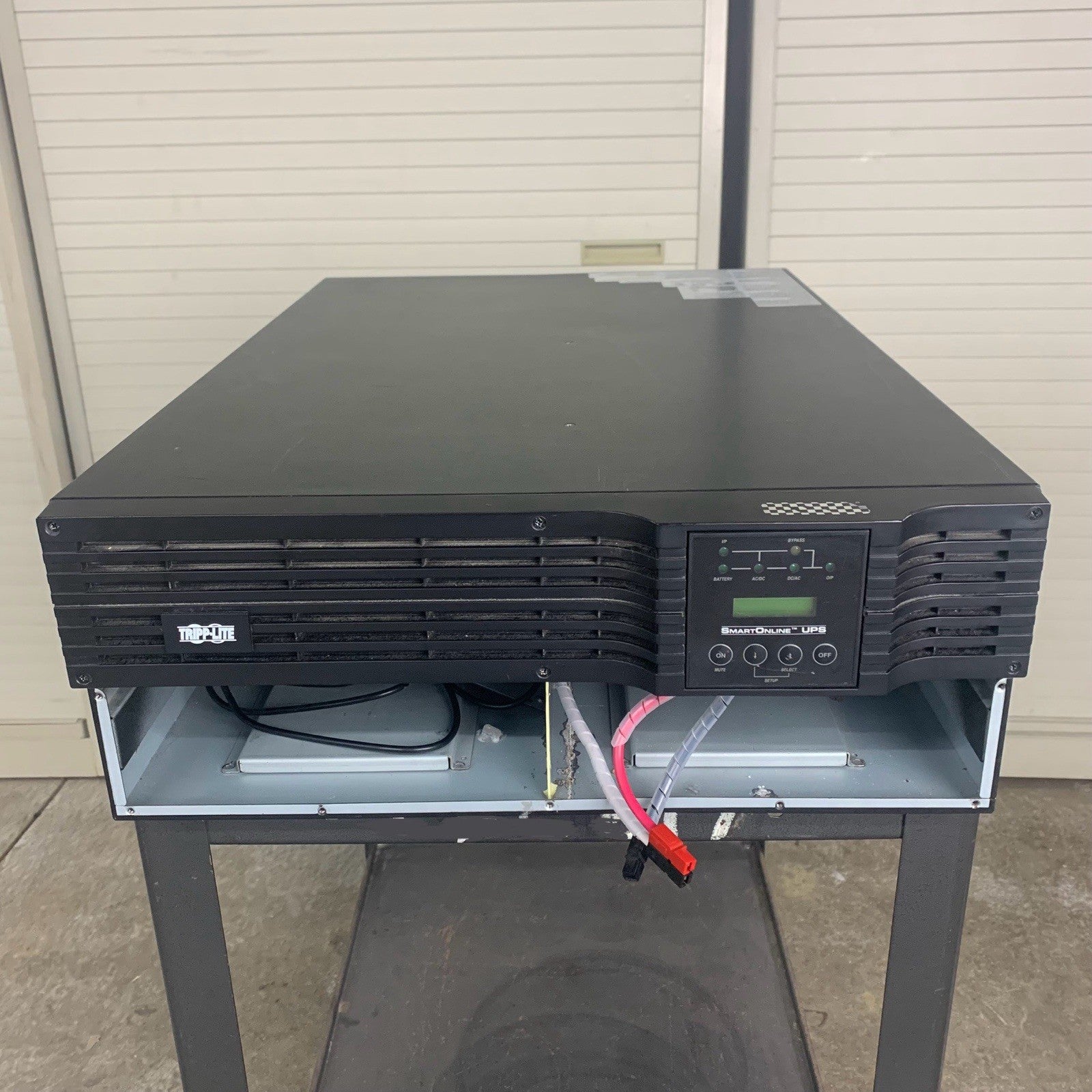 Tripp Lite SU5000RT4U Smart On-Line UPS w/ SUPDMB56 No Batts Untested1