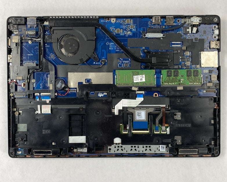 Dell Latitude 5580 Core i5-7300U 2.60 GHz 8 GB RAM 15.6" No Battery No HDD No OS