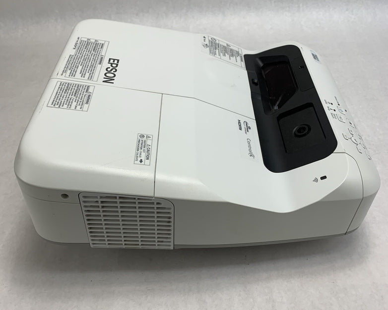 Epson PowerLite 695Wi H740A LCD Lamp Projector 1639 Lamp Hours - No Remote