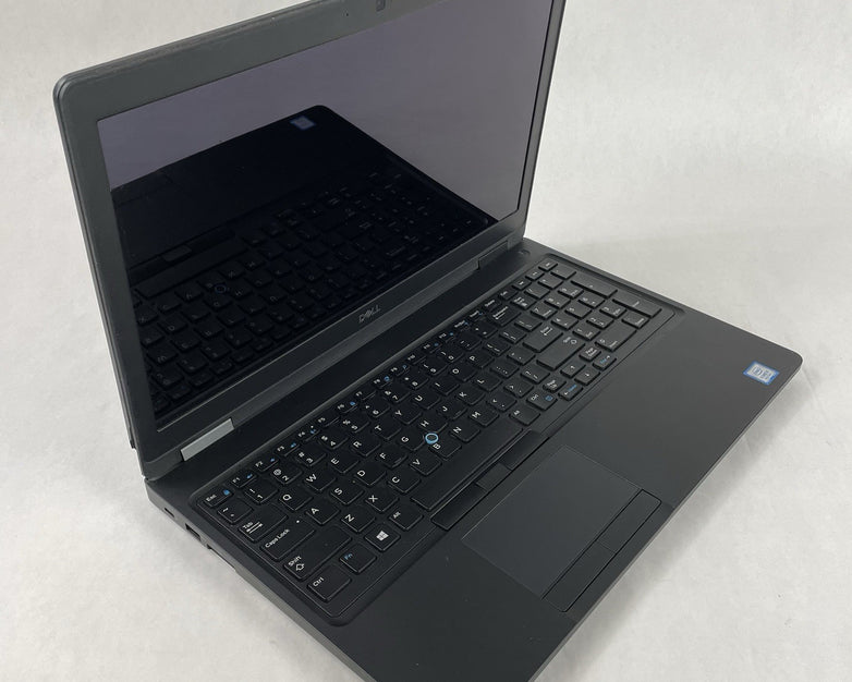 Dell Latitude 5590 15.6" i5-8250U 1.6 GHz 8GB RAM No SSD No OS - Bad Corner READ