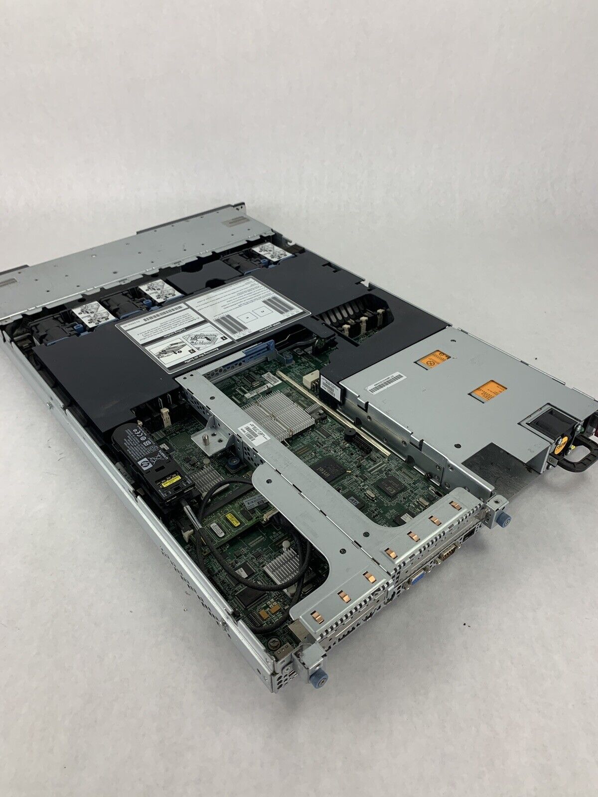 HP Proliant DL360 G6 Intel Xeon E5520 2.27 GHz 8 GB DDR3 RAM NO HDD NO OS