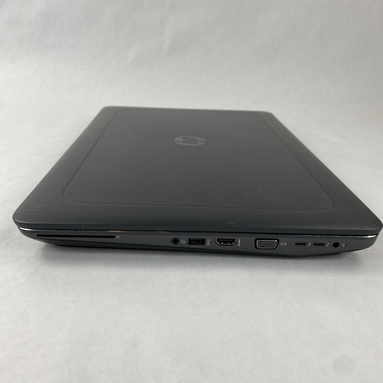HP ZBook 17 G3 Intel Core i7-6700HQ 2.60 GHz 8 GB RAM 17.3" No HDD No OS