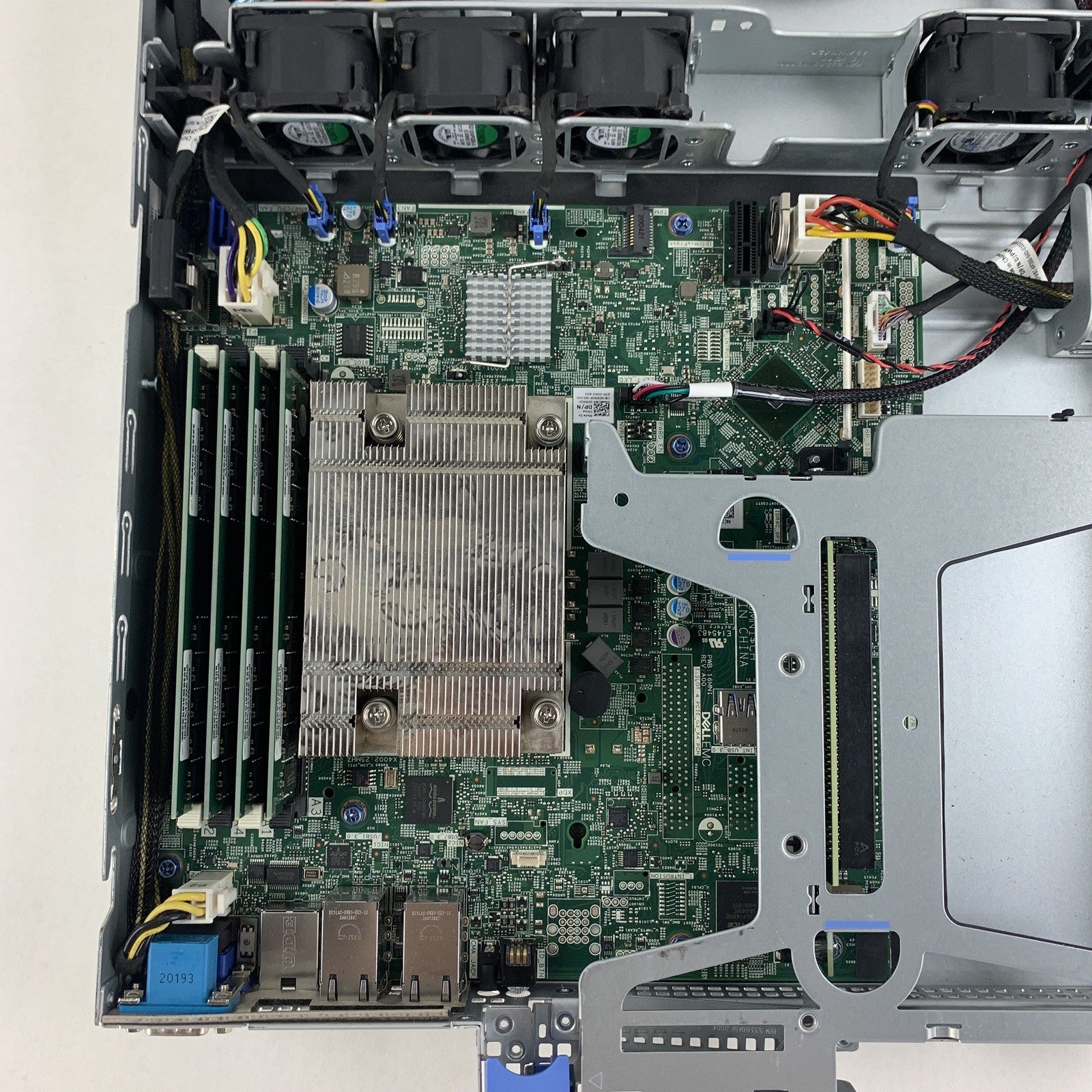 Dell PowerEdge R240 1U Server Xeon E-2246G 3.6 GHz 64 GB DDR4 No OS No HDD Bent