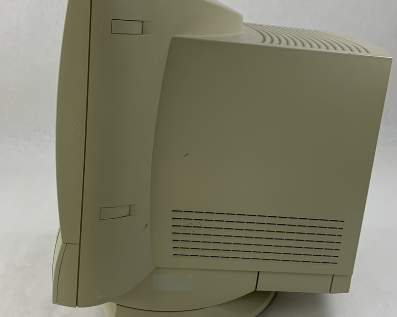 Apple Power Macintosh 5260/100 M3457 Boots Vintage No Hard Drive or OS