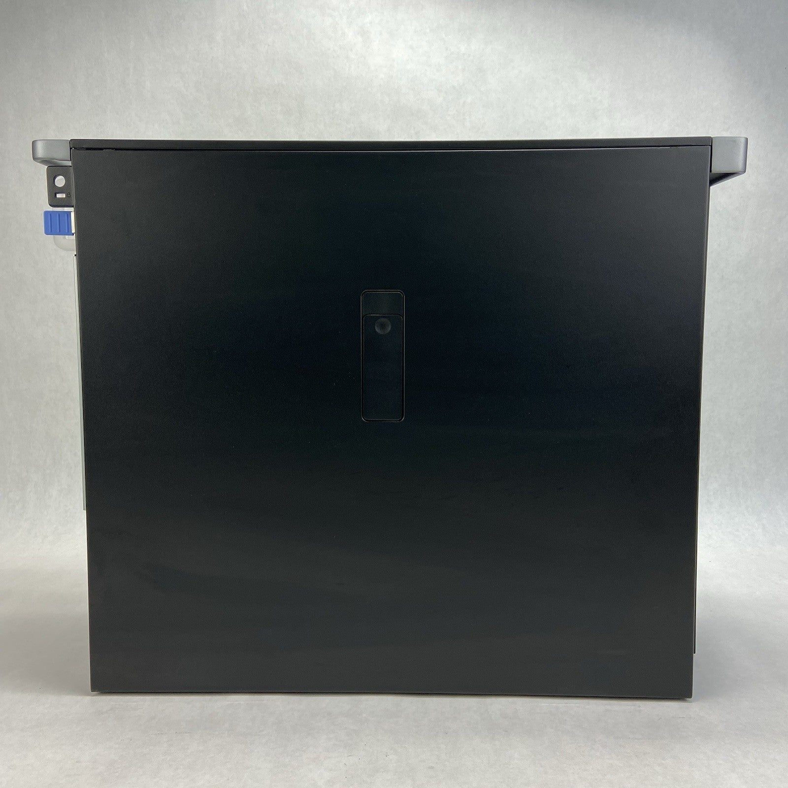 Dell Precison 5820 Tower Xeon W-2123 3.6GHz No RAM No HDDOS P4006