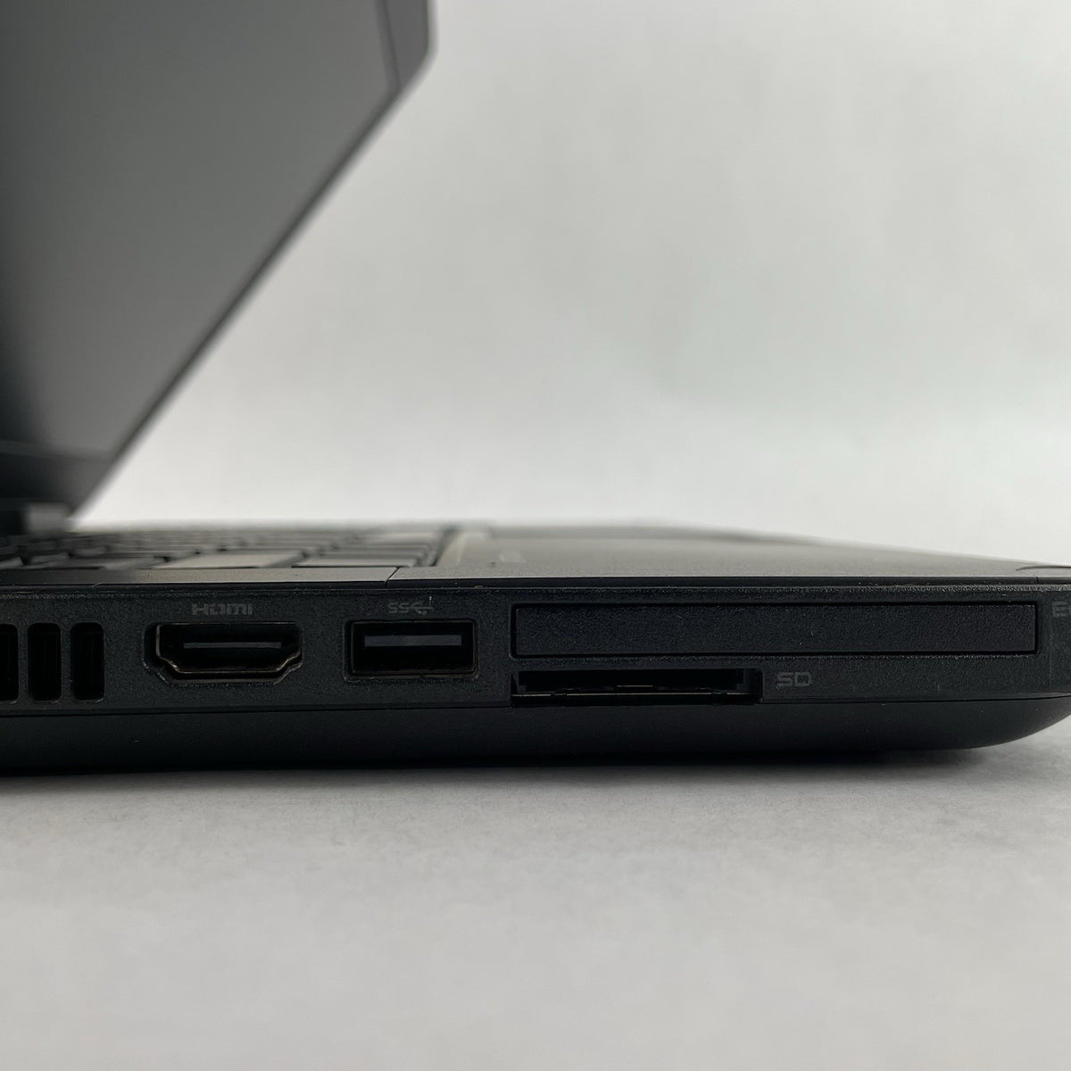 Dell Latitude E55440 14" i5-4310U 2.00 GHz 4 GB RAM No SSD/OS/AC/Batt7