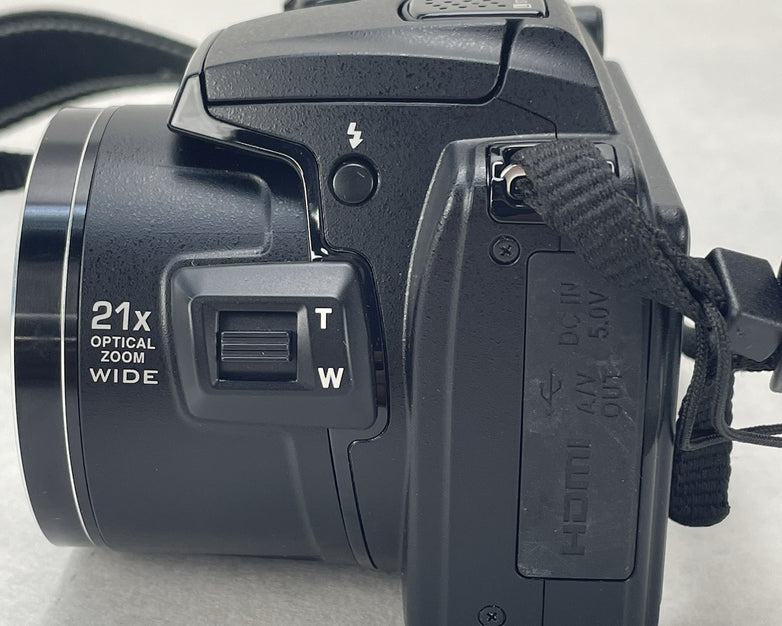 Nikon Coolpix L120 14.1MP Compact Bridge Camera 21x  Small Screen Crack Tested