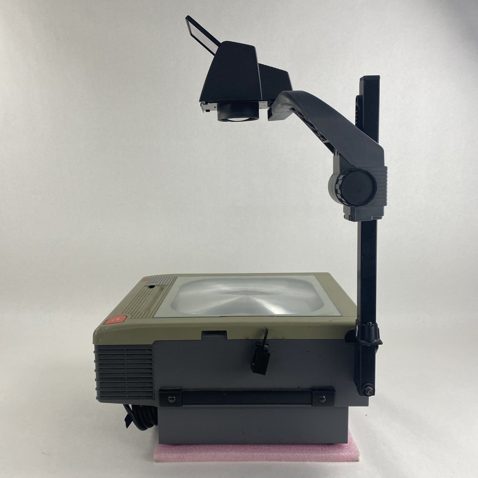 3M 9000JAC 9200 Overhead Projector Tested10