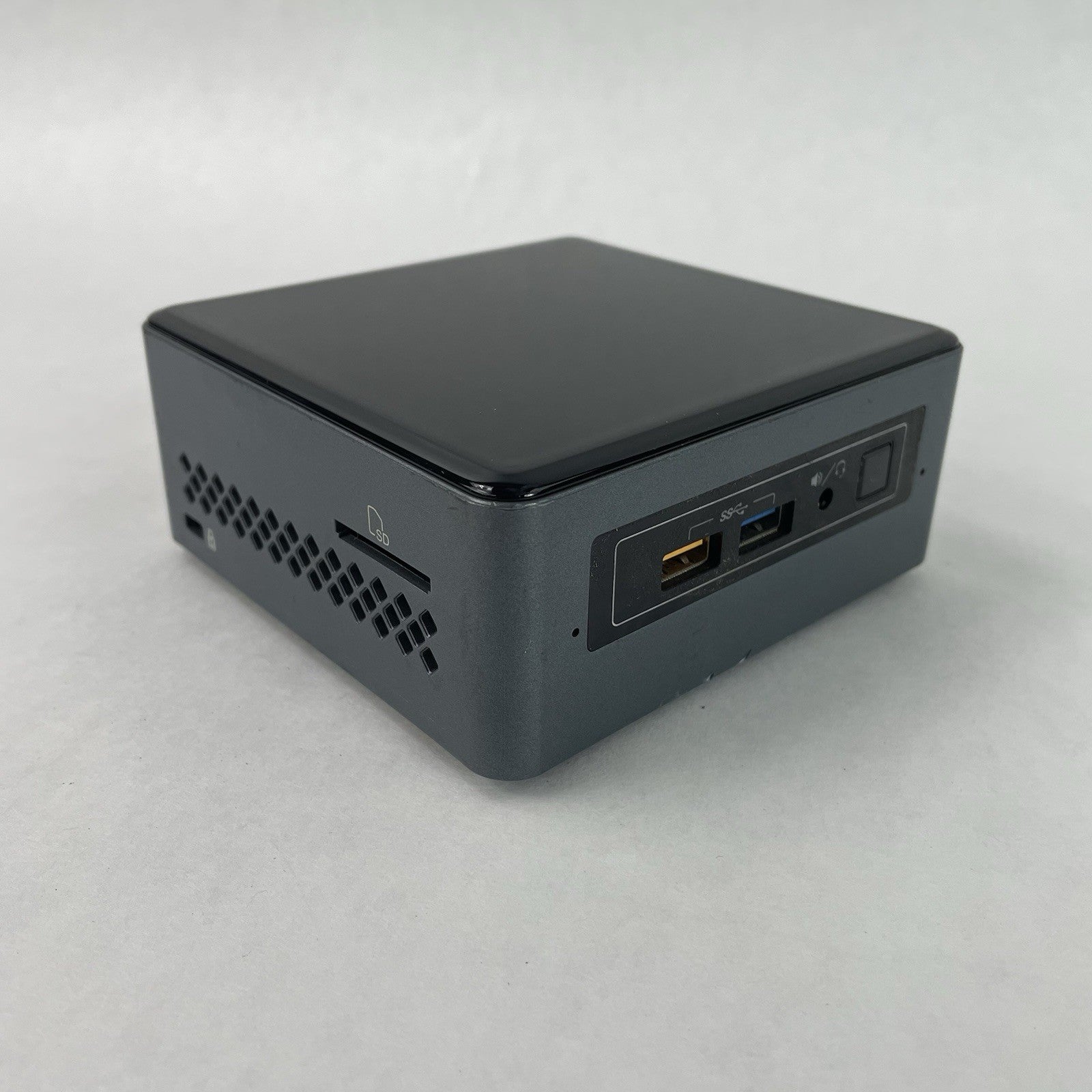 Intel NUC6CAY Micro Celeron J3455 1.50 GHz 8 GB RAM No SSD/OS/AC0