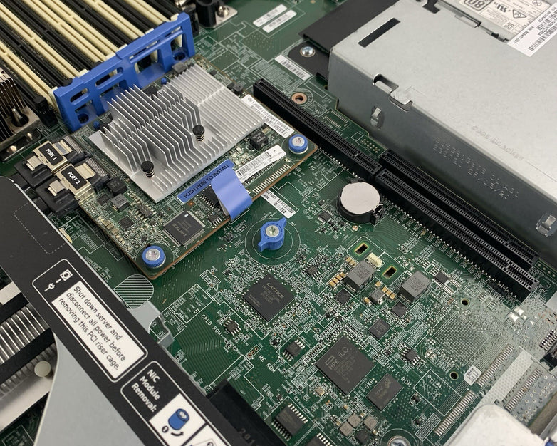 HP Proliant DL360 Gen10 Server 1x Silver 4208 2.1 GHz 16 GB Ram No OS No HDD