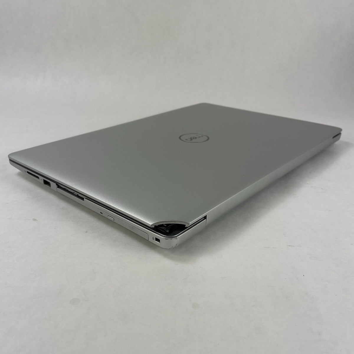 Dell Inspiron 5570 15.6" i5-8250U 1.60 GHz 4 GB RAM No SSD/OS/AC/Batt - READ13