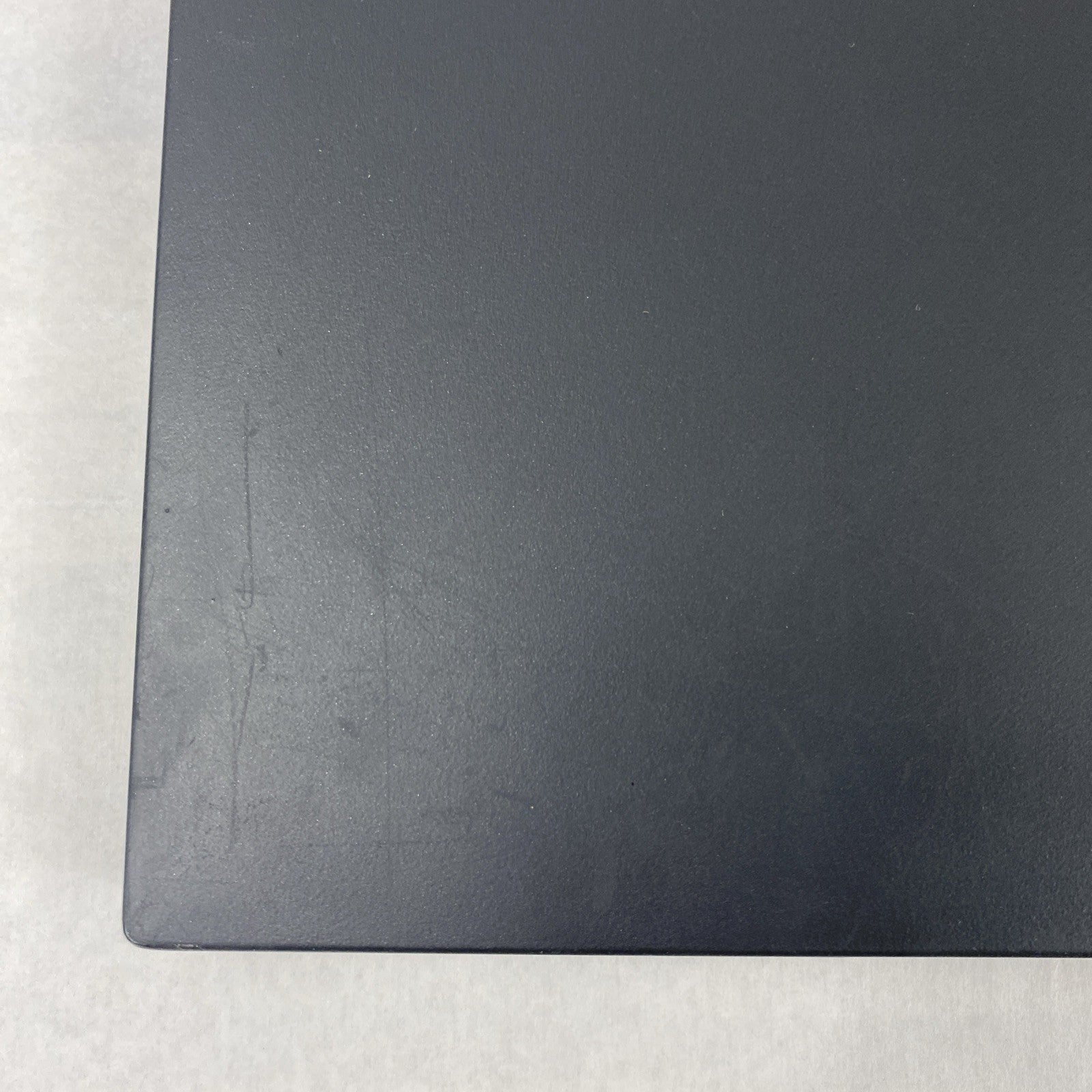Lenovo ThinkPad T470 Core i5-6300U 2.40 GHz 8 GB RAM 14" No Battery No HDD No OS
