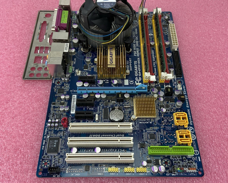 Gigabyte EP35-DS3L Motherboard Intel Core 2 Quad Q6600 2.4GHz 2GB RAM w/Shield